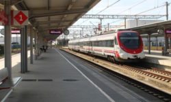 Guvernul spaniol luptă împotriva inflaţiei cu un milion de abonamente gratuite pentru călătoriile cu trenul