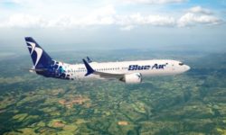 Operatorul aerian low-cost Blue Air va relua zborurile din 10 octombrie