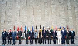 Dîncu, la reuniunea miniştrilor Apărării din statele NATO; a vorbit despre sprijinul acordat Ucrainei