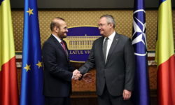 Premierul – întrevedere cu ambasadorul EAU; cooperarea în domeniile IT&C, agricultură, energie, transporturi, pe agenda discuţiilor