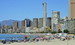 Sectorul turistic din Spania spune că veniturile în sezonul estival au depăşit nivelul din 2019