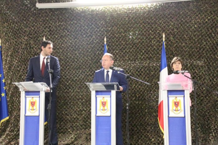 Ministrul Bogdan Aurescu şi omologii din Franţa şi Olanda – în vizită la Centrul de Instruire de la Cincu