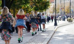 Franţa interzice copiilor sub 14 ani să folosească trotinete electrice şi înăspreşte sancţiunile