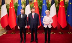 Macron şi von der Leyen au discutat la Beijing despre relaţiile ‘complexe cu China