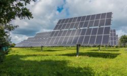 Energia fotovoltaică a depăşit cărbunele în Europa, dar sistemul energetic nu este încă pregătit pentru asta