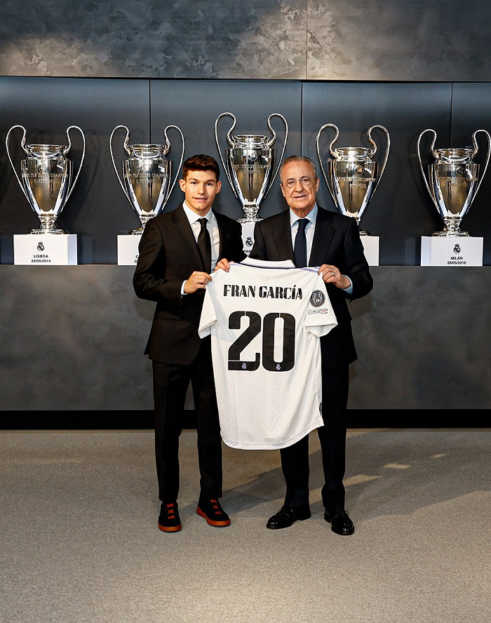 Fotbal: Real Madrid l-a transferat pe fundaşul Fran Garcia (Rayo Vallecano)