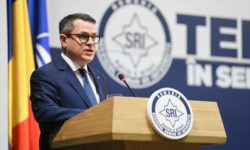 Eduard Hellvig şi-a anunţat demisia din funcţia de director al SRI