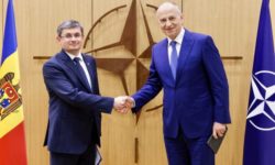 Geoană: “NATO susţine ferm dreptul Republicii Moldova de a-şi decide propriul destin”