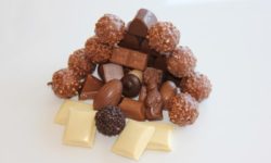 Procesatorii de cacao îşi reduc activitatea, ceea ce înseamnă o veste proastă pentru industria ciocolatei