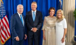 Preşedintele Iohannis şi soţia sa – fotografie alături de cuplul prezidenţial american, cu ocazia Adunării Generale a ONU