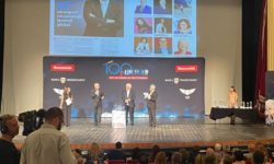 O sută de români din diaspora, premiaţi în cadrul galei RePatriot