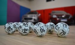 Un locuitor din California a câştigat jackpotul loteriei Powerball, în valoare de 1,7 miliarde de dolari