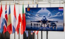 Ialomiţa: Centrul european de instruire F-16 va fi deschis şi piloţilor ucraineni