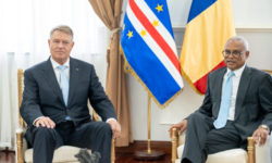 VIDEO Klaus Iohannis, primit de către preşedintele Republicii Cabo Verde, José Maria Neves, la Palatul prezidenţial