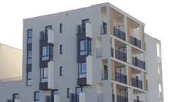 Sectorul imobiliar, considerat cel mai expus din ţara noastră la riscul de spălare de bani