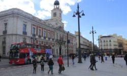 Spania: Succesul turismului şi scăderea preţurilor la combustibili au ajutat la reducerea ratei inflaţiei